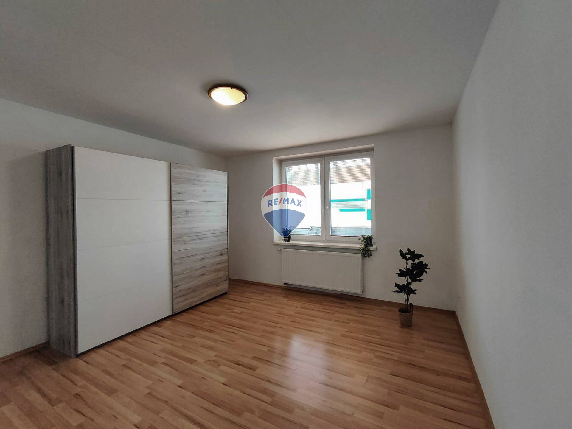 PRENÁJOM 2-izbový byt Piešťany - Bratislavská ul.