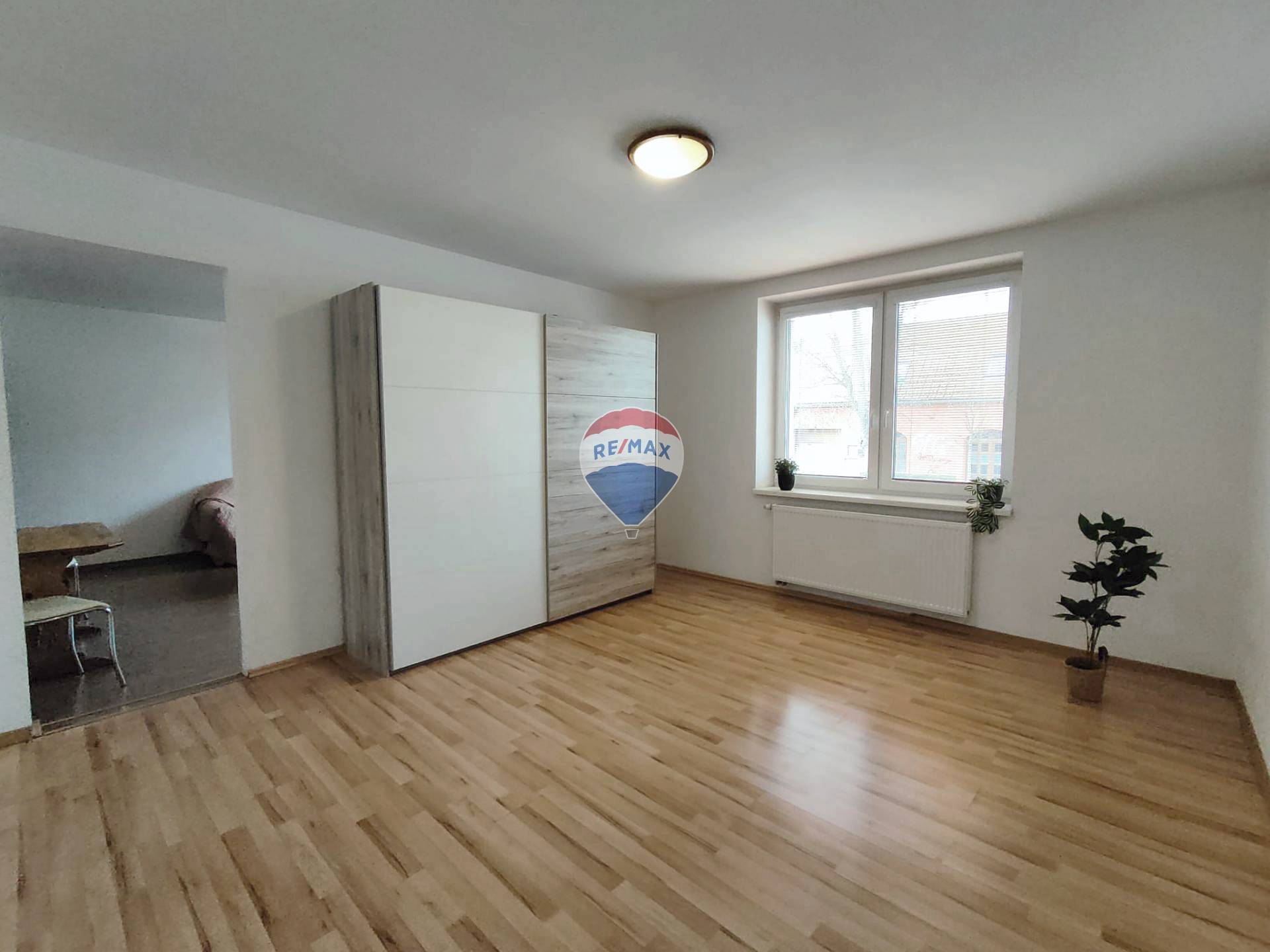 PRENÁJOM 2-izbový byt Piešťany - Bratislavská ul.